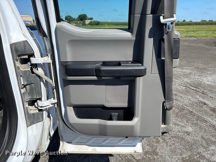 image for item DZ4664 2018 Ford F150 XL Ext. Cab pickup truck