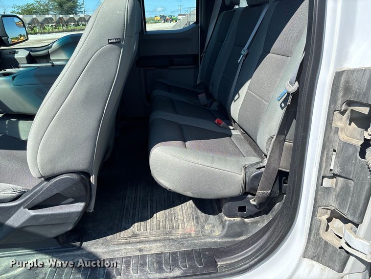 image for item DZ4664 2018 Ford F150 XL Ext. Cab pickup truck