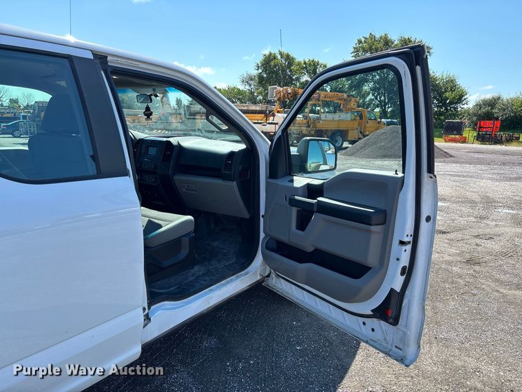 image for item DZ4664 2018 Ford F150 XL Ext. Cab pickup truck