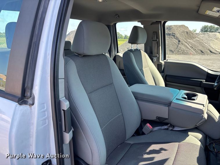 image for item DZ4664 2018 Ford F150 XL Ext. Cab pickup truck