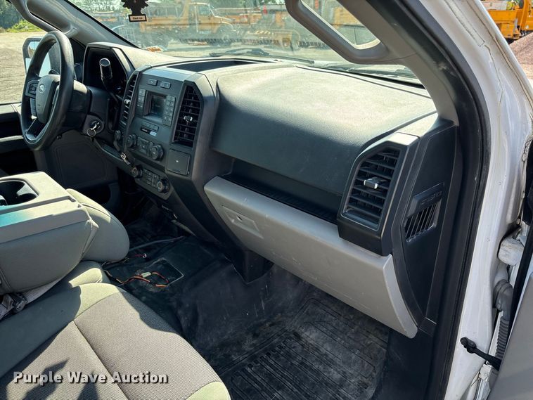 image for item DZ4664 2018 Ford F150 XL Ext. Cab pickup truck