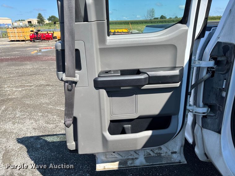 image for item DZ4664 2018 Ford F150 XL Ext. Cab pickup truck