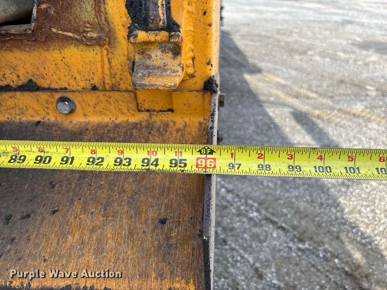 image for item DZ4666 2007 International 7400 dump truck