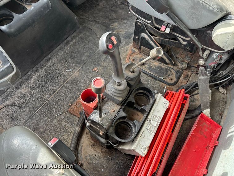 image for item DZ4666 2007 International 7400 dump truck