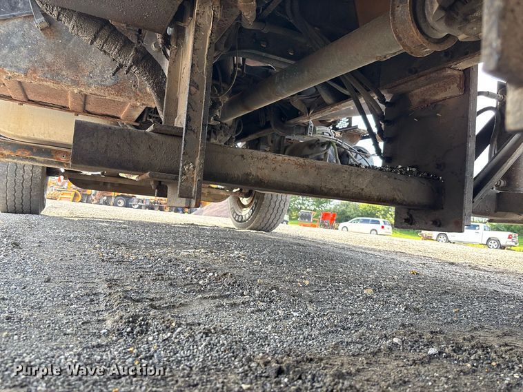 image for item DZ4666 2007 International 7400 dump truck