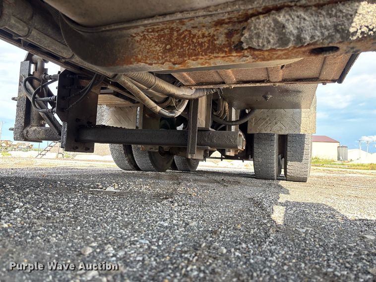image for item DZ4666 2007 International 7400 dump truck