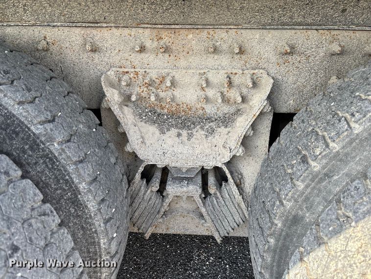 image for item DZ4666 2007 International 7400 dump truck
