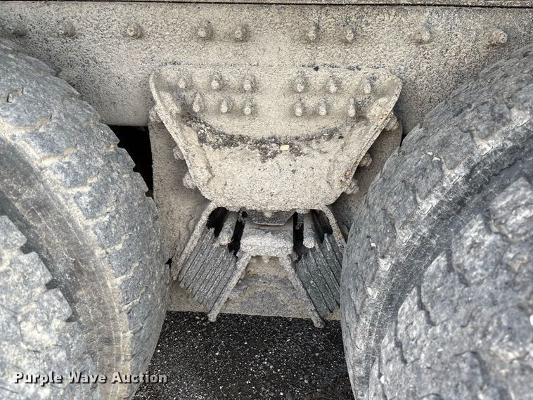 image for item DZ4666 2007 International 7400 dump truck