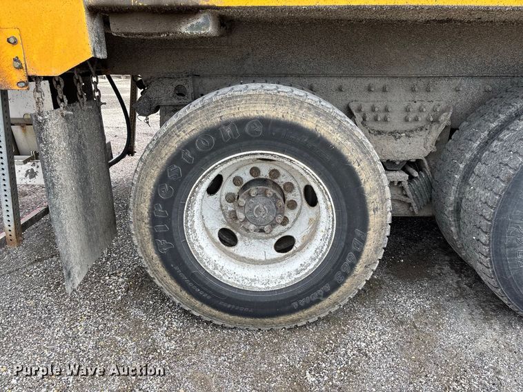 image for item DZ4666 2007 International 7400 dump truck