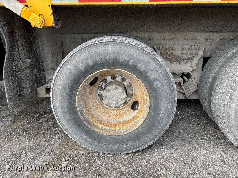 image for item DZ4666 2007 International 7400 dump truck