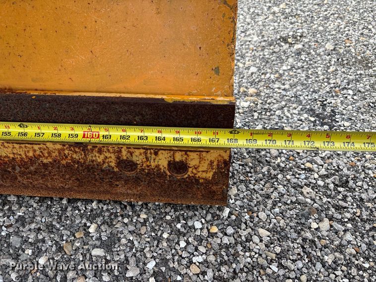 image for item DZ4666 2007 International 7400 dump truck