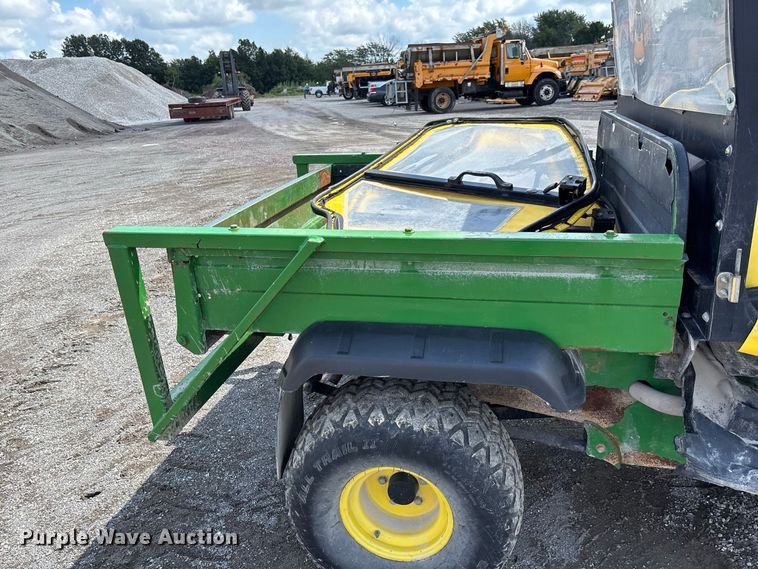 image for item DZ4667 2008 John Deere Gator utility vehicle