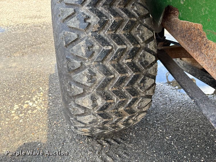 image for item DZ4667 2008 John Deere Gator utility vehicle