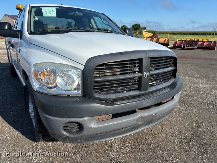 image for item DZ4671 2009 Dodge Ram 2500 Ext. Cab utility bed pickup truck