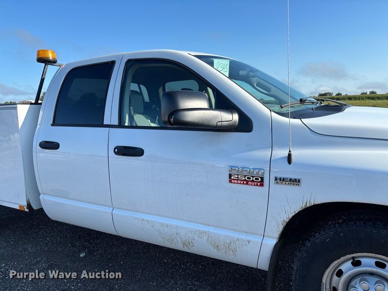 image for item DZ4671 2009 Dodge Ram 2500 Ext. Cab utility bed pickup truck
