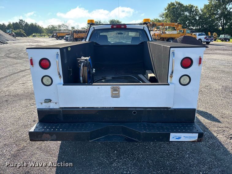 image for item DZ4671 2009 Dodge Ram 2500 Ext. Cab utility bed pickup truck