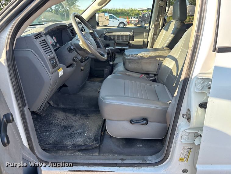 image for item DZ4671 2009 Dodge Ram 2500 Ext. Cab utility bed pickup truck