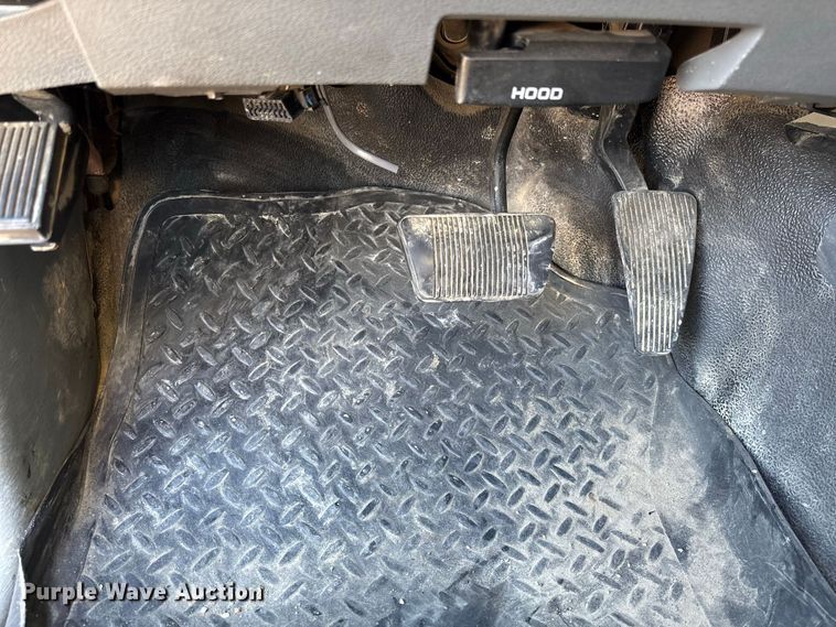 image for item DZ4671 2009 Dodge Ram 2500 Ext. Cab utility bed pickup truck