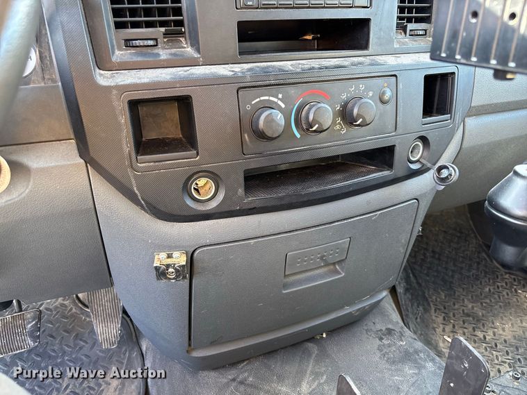 image for item DZ4671 2009 Dodge Ram 2500 Ext. Cab utility bed pickup truck