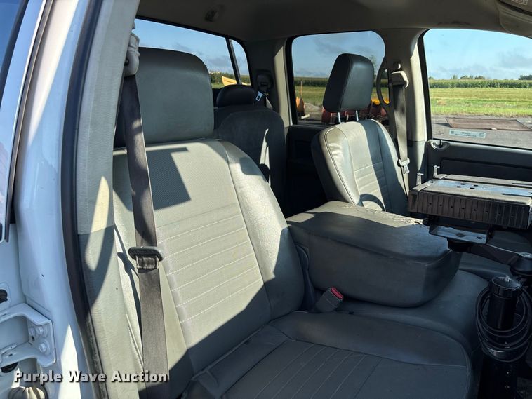 image for item DZ4671 2009 Dodge Ram 2500 Ext. Cab utility bed pickup truck
