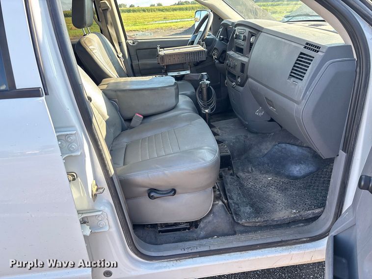 image for item DZ4671 2009 Dodge Ram 2500 Ext. Cab utility bed pickup truck