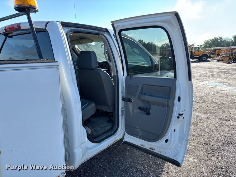 image for item DZ4671 2009 Dodge Ram 2500 Ext. Cab utility bed pickup truck