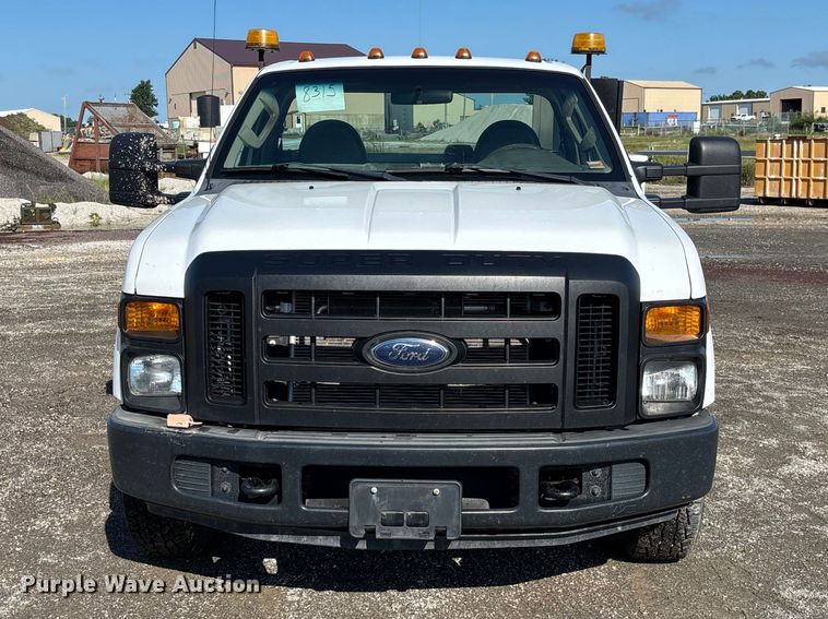 image for item DZ4672 2009 Ford F350 Super Duty XL utility bed pickup truck