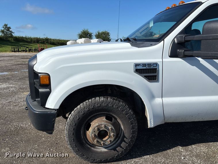 image for item DZ4672 2009 Ford F350 Super Duty XL utility bed pickup truck