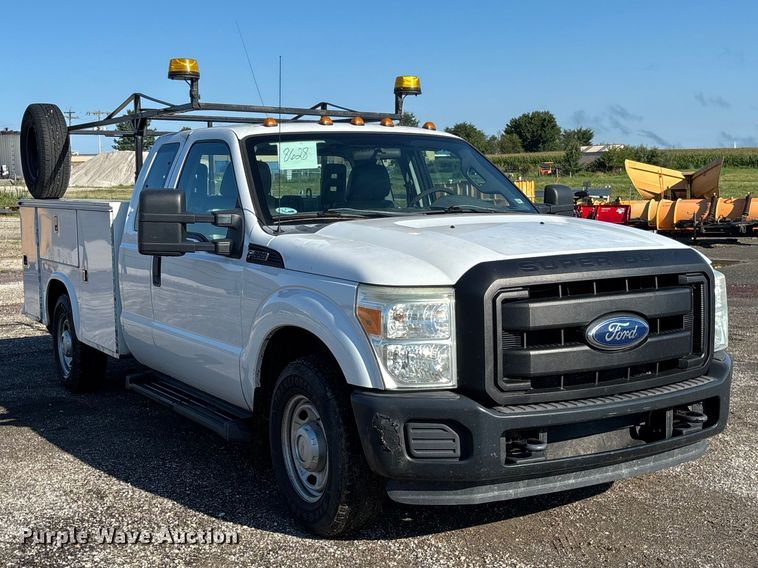 image for item DZ4673 2011 Ford F350 Super Duty XL Ext. Cab utility bed pickup truck