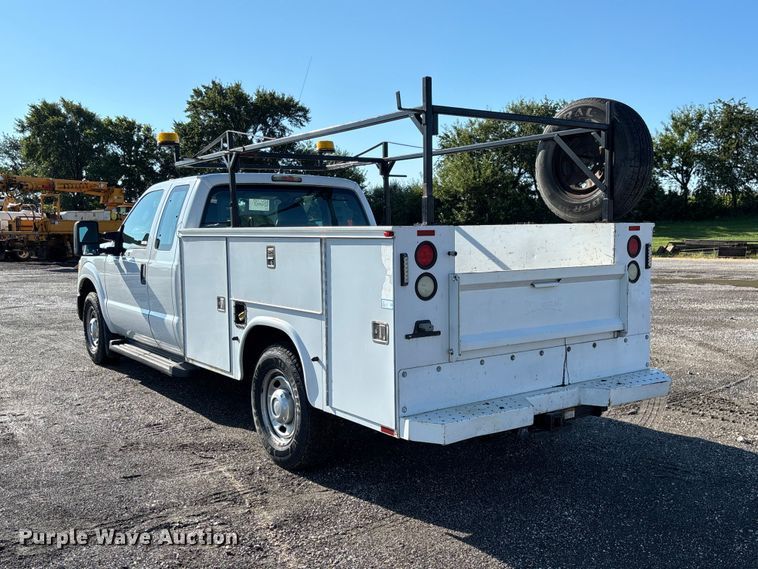 image for item DZ4673 2011 Ford F350 Super Duty XL Ext. Cab utility bed pickup truck