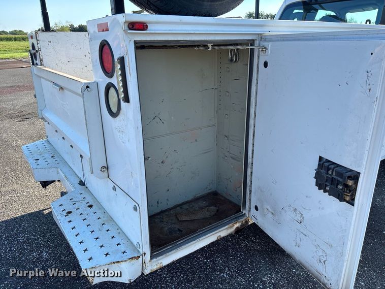 image for item DZ4673 2011 Ford F350 Super Duty XL Ext. Cab utility bed pickup truck