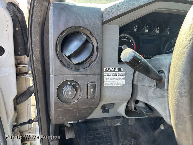 image for item DZ4673 2011 Ford F350 Super Duty XL Ext. Cab utility bed pickup truck