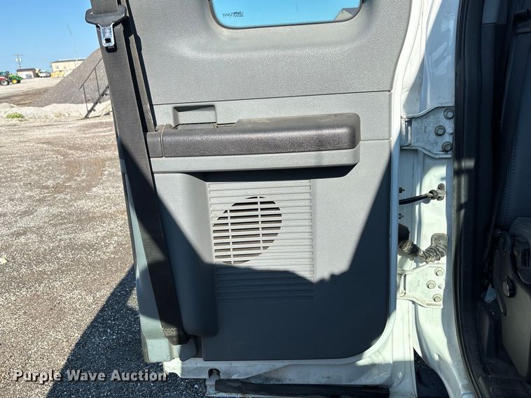 image for item DZ4673 2011 Ford F350 Super Duty XL Ext. Cab utility bed pickup truck