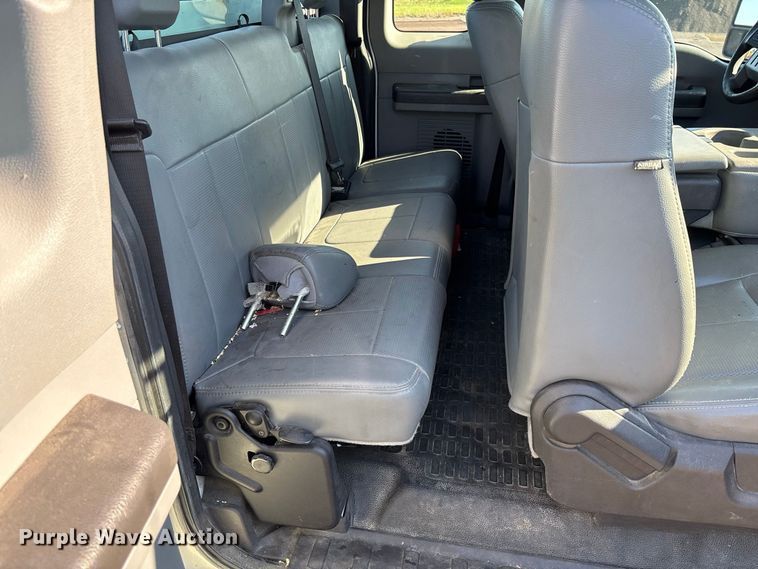 image for item DZ4673 2011 Ford F350 Super Duty XL Ext. Cab utility bed pickup truck