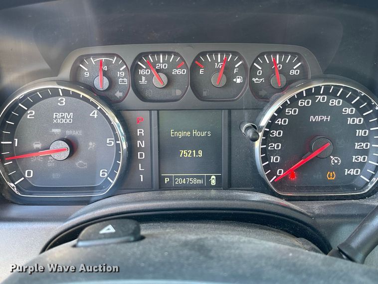image for item DZ4674 2017 Chevrolet Silverado 2500 Crew Cab pickup truck