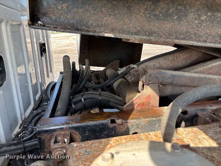 image for item DZ4675 2015 Ford F550 Super Duty XL Crew Cab dump truck