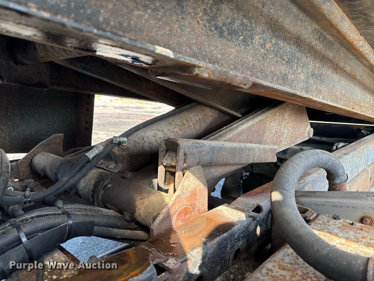 image for item DZ4675 2015 Ford F550 Super Duty XL Crew Cab dump truck