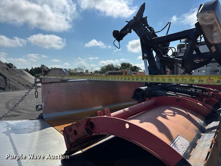 image for item DZ4675 2015 Ford F550 Super Duty XL Crew Cab dump truck