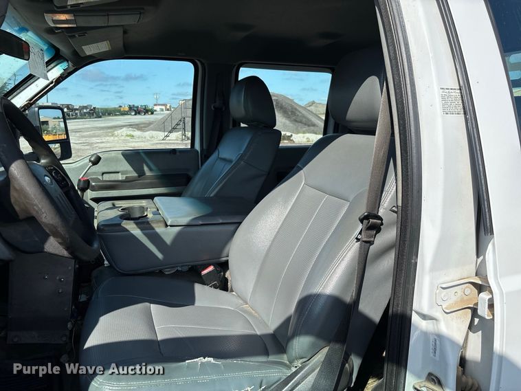 image for item DZ4675 2015 Ford F550 Super Duty XL Crew Cab dump truck