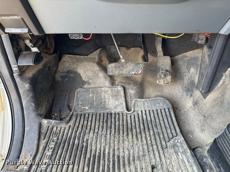 image for item DZ4675 2015 Ford F550 Super Duty XL Crew Cab dump truck