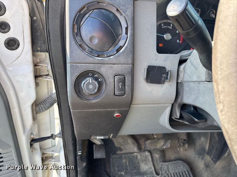 image for item DZ4675 2015 Ford F550 Super Duty XL Crew Cab dump truck