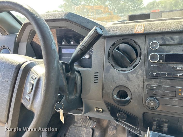 image for item DZ4675 2015 Ford F550 Super Duty XL Crew Cab dump truck