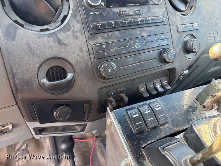 image for item DZ4675 2015 Ford F550 Super Duty XL Crew Cab dump truck