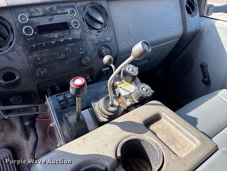 image for item DZ4675 2015 Ford F550 Super Duty XL Crew Cab dump truck
