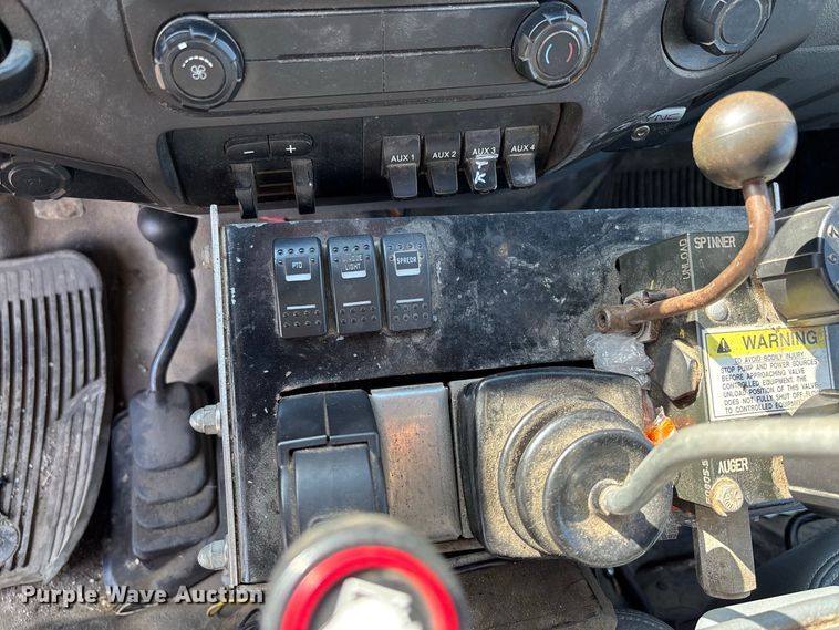 image for item DZ4675 2015 Ford F550 Super Duty XL Crew Cab dump truck