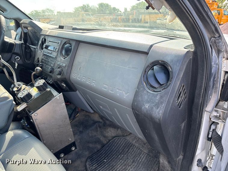 image for item DZ4675 2015 Ford F550 Super Duty XL Crew Cab dump truck