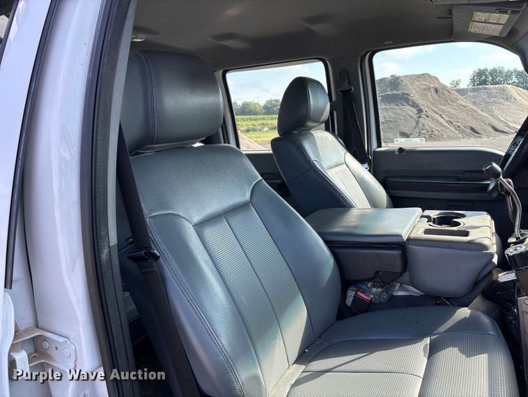 image for item DZ4675 2015 Ford F550 Super Duty XL Crew Cab dump truck