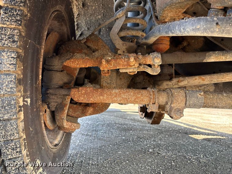 image for item DZ4675 2015 Ford F550 Super Duty XL Crew Cab dump truck