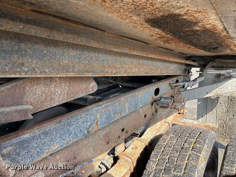 image for item DZ4675 2015 Ford F550 Super Duty XL Crew Cab dump truck