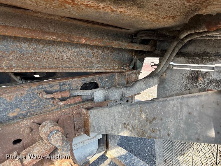 image for item DZ4675 2015 Ford F550 Super Duty XL Crew Cab dump truck